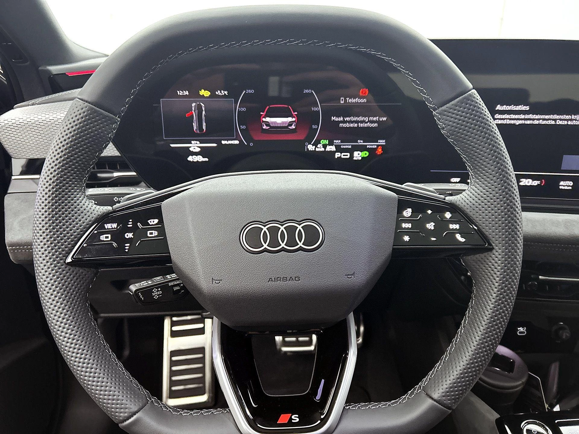 Audi-A6 Avant e-tron-image-38