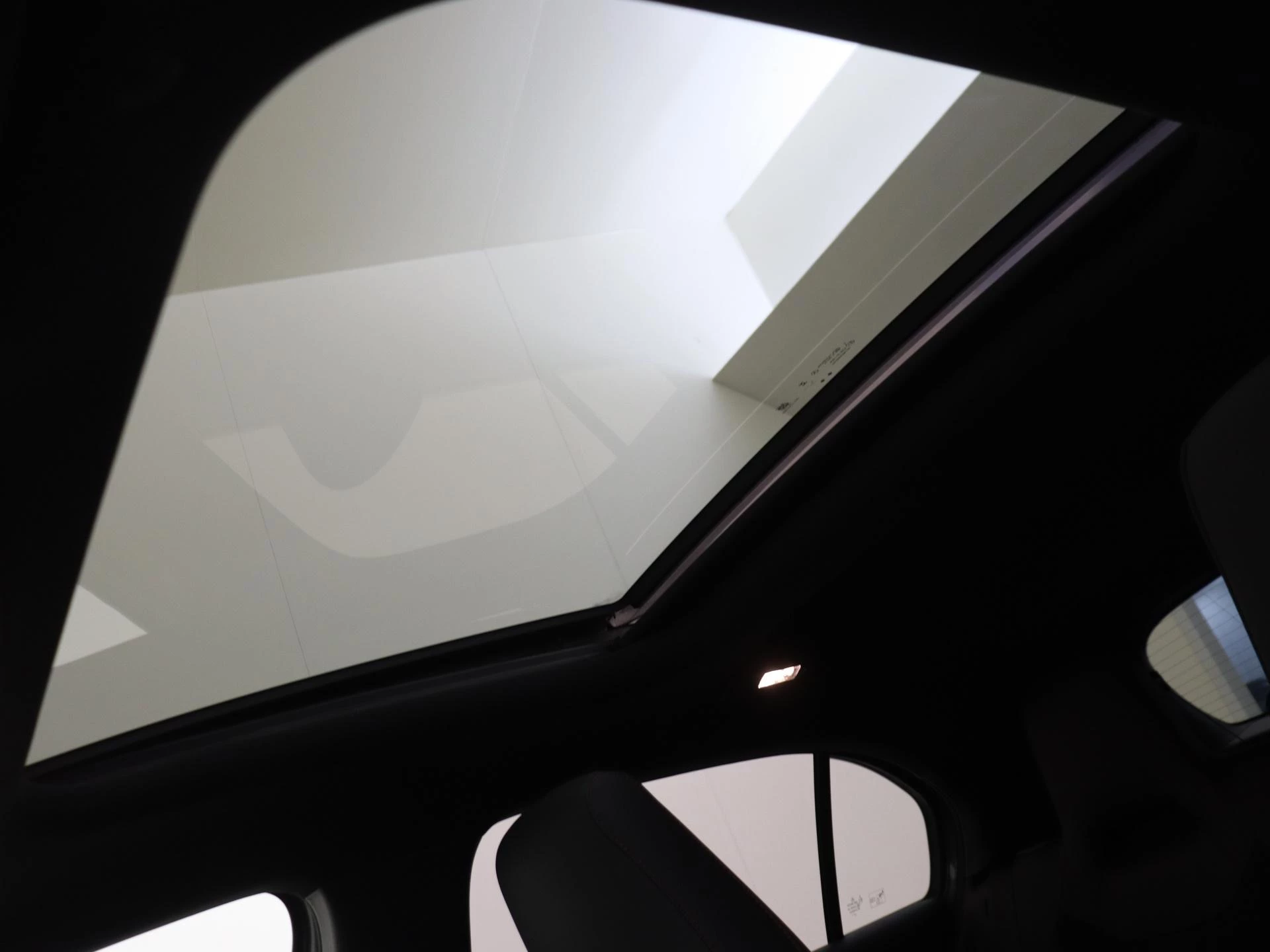 Mercedes-Benz-A-Klasse-image-27