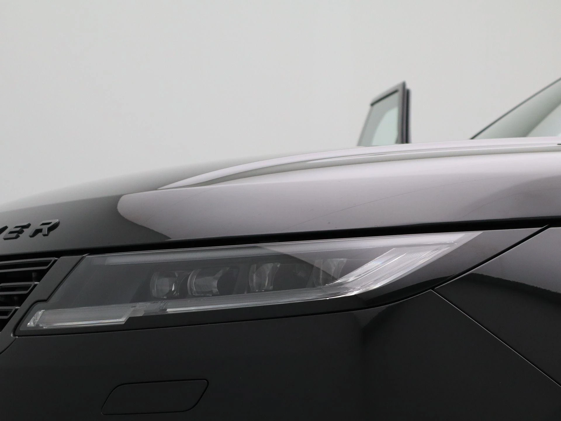 Land Rover-Range Rover Sport-image-13