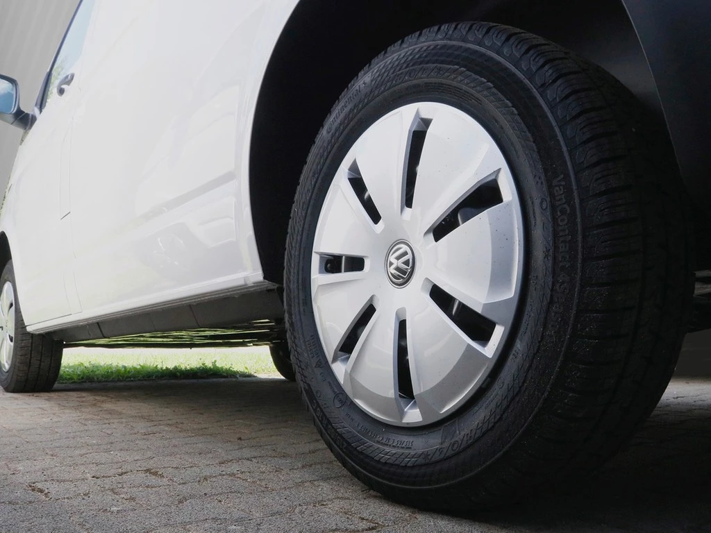Volkswagen Transporter T6 6.1 Kasten 2.0 81 kW TDI SCR Frontantrieb 5-Gang Radst. 3000 mm