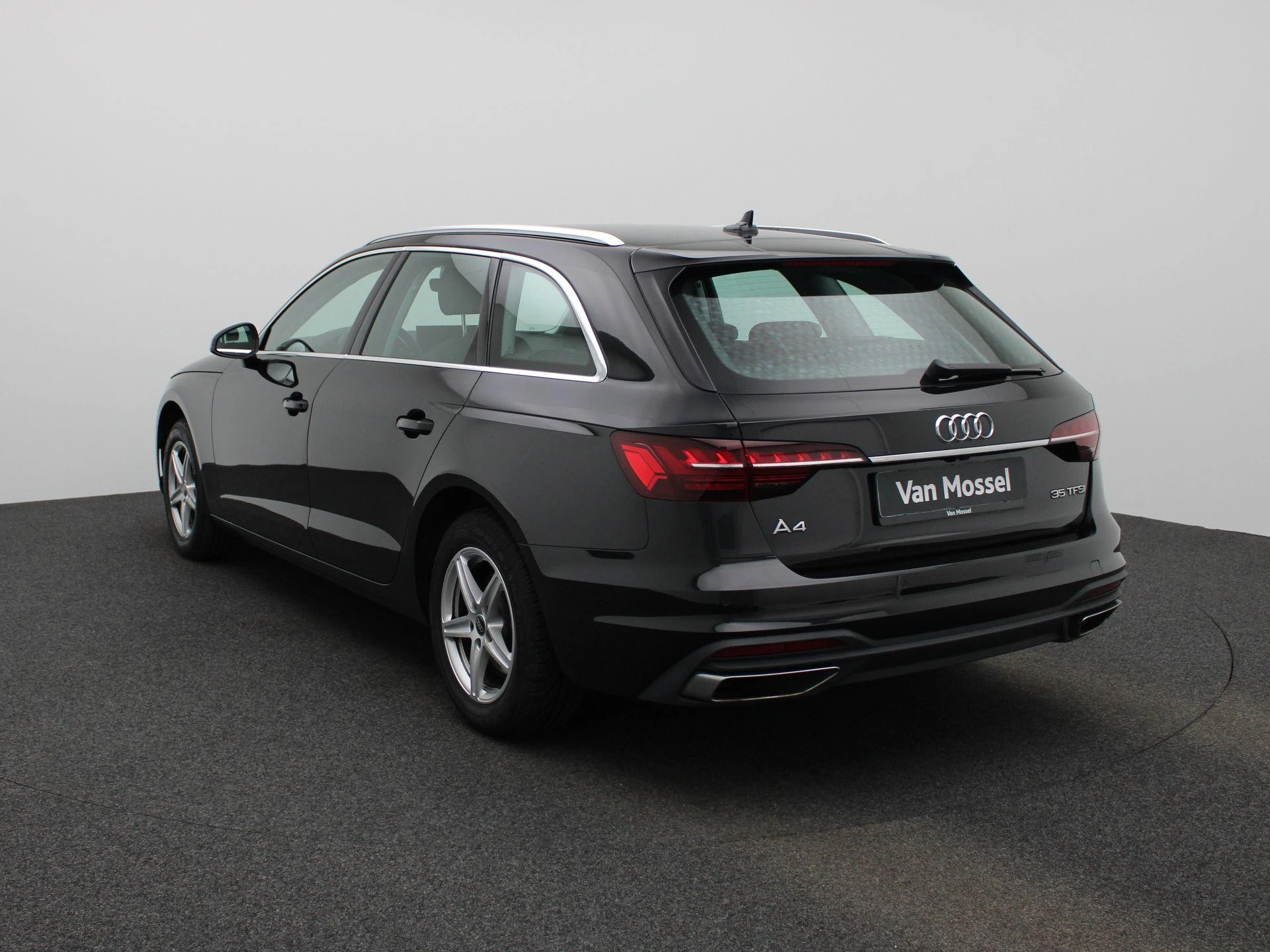 Audi-A4-image-1