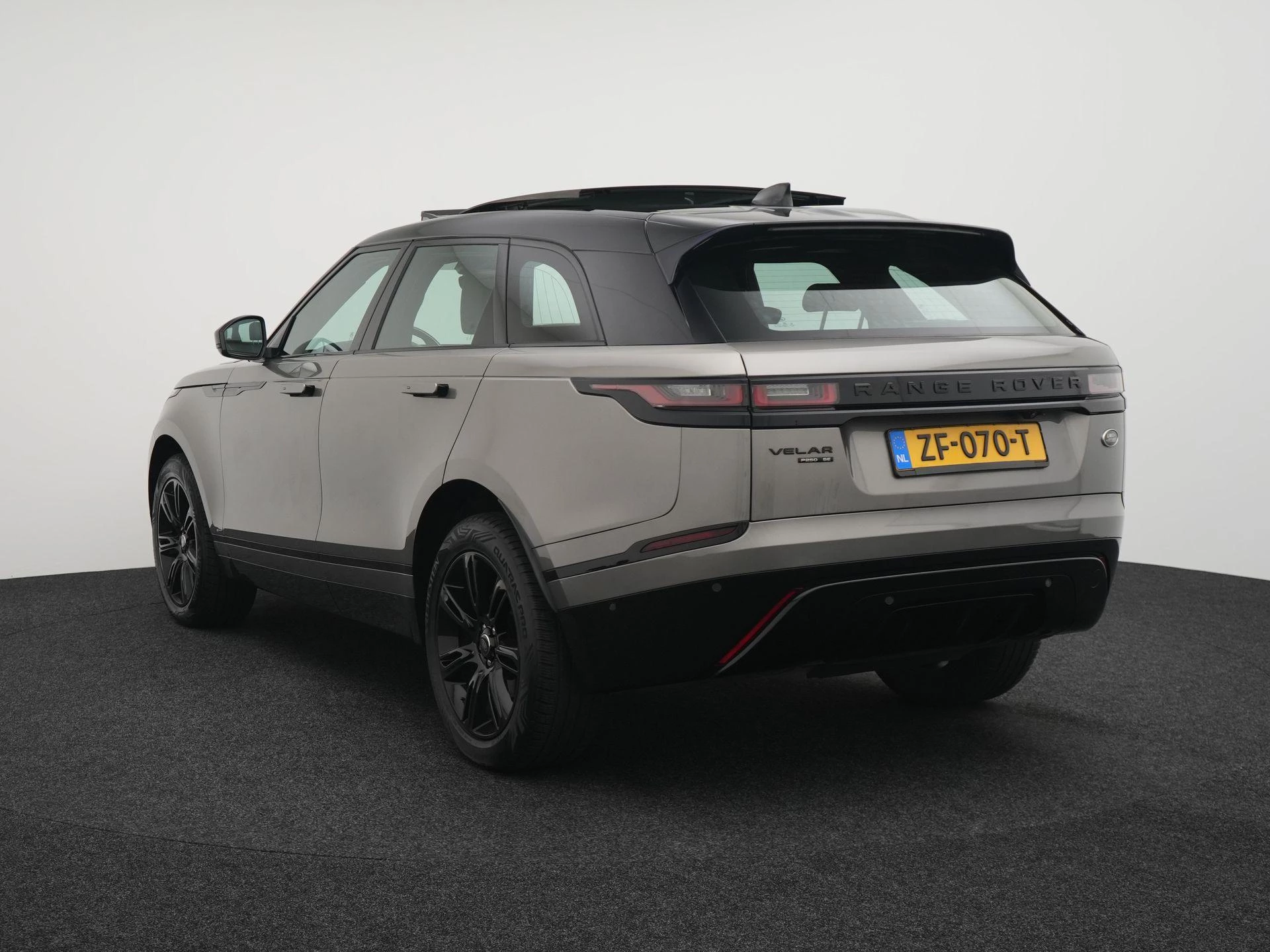 Land Rover-Range Rover Velar-image-1