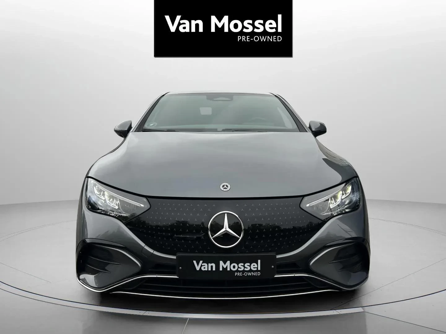 Mercedes-Benz-EQE-image-1