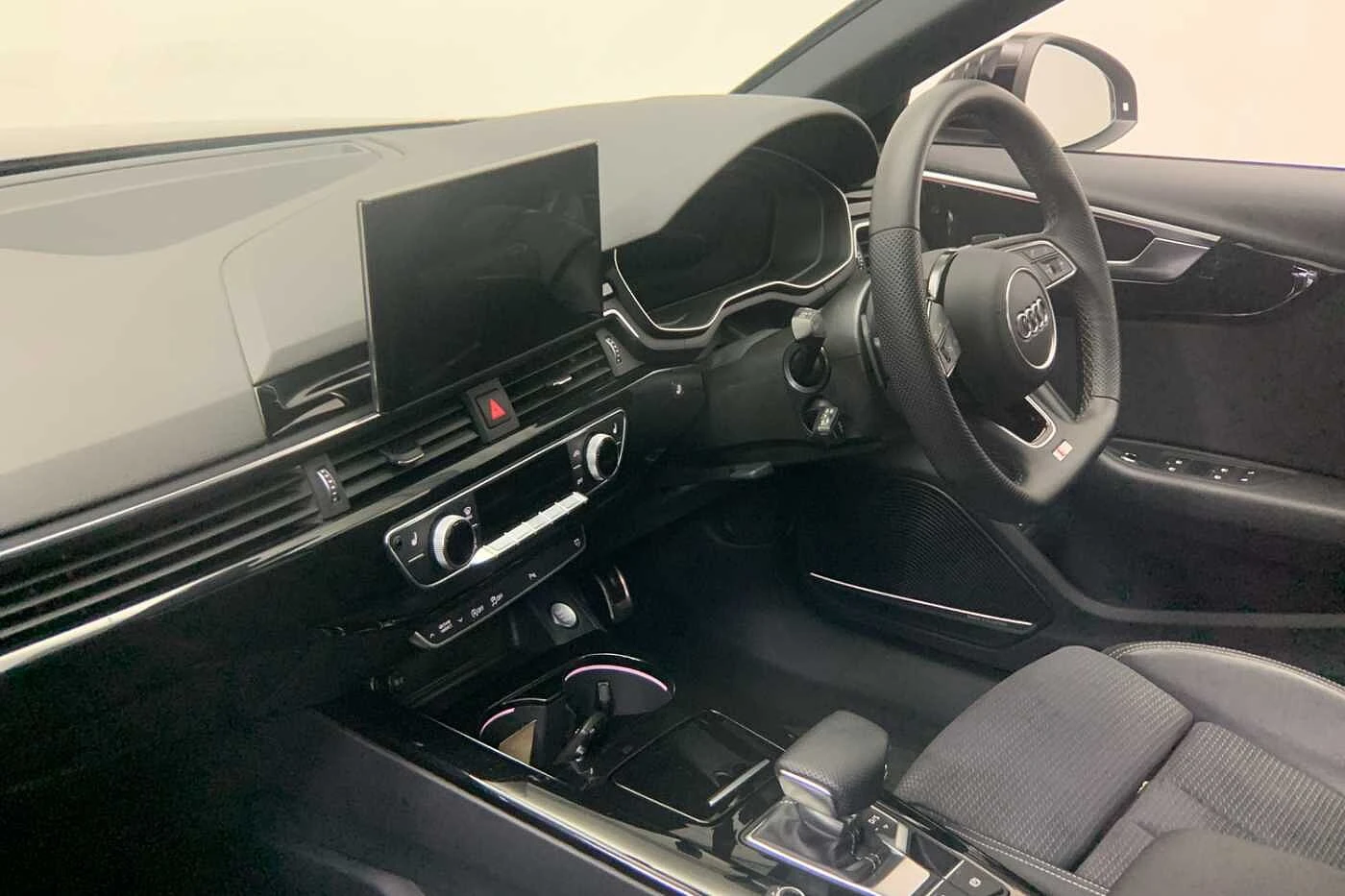 Audi-A4-image-11
