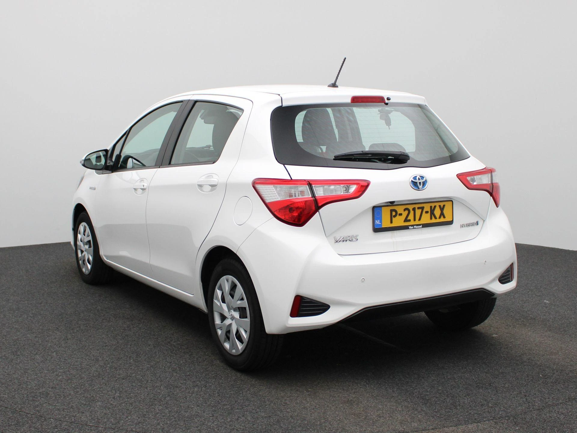 Toyota-Yaris-image-1