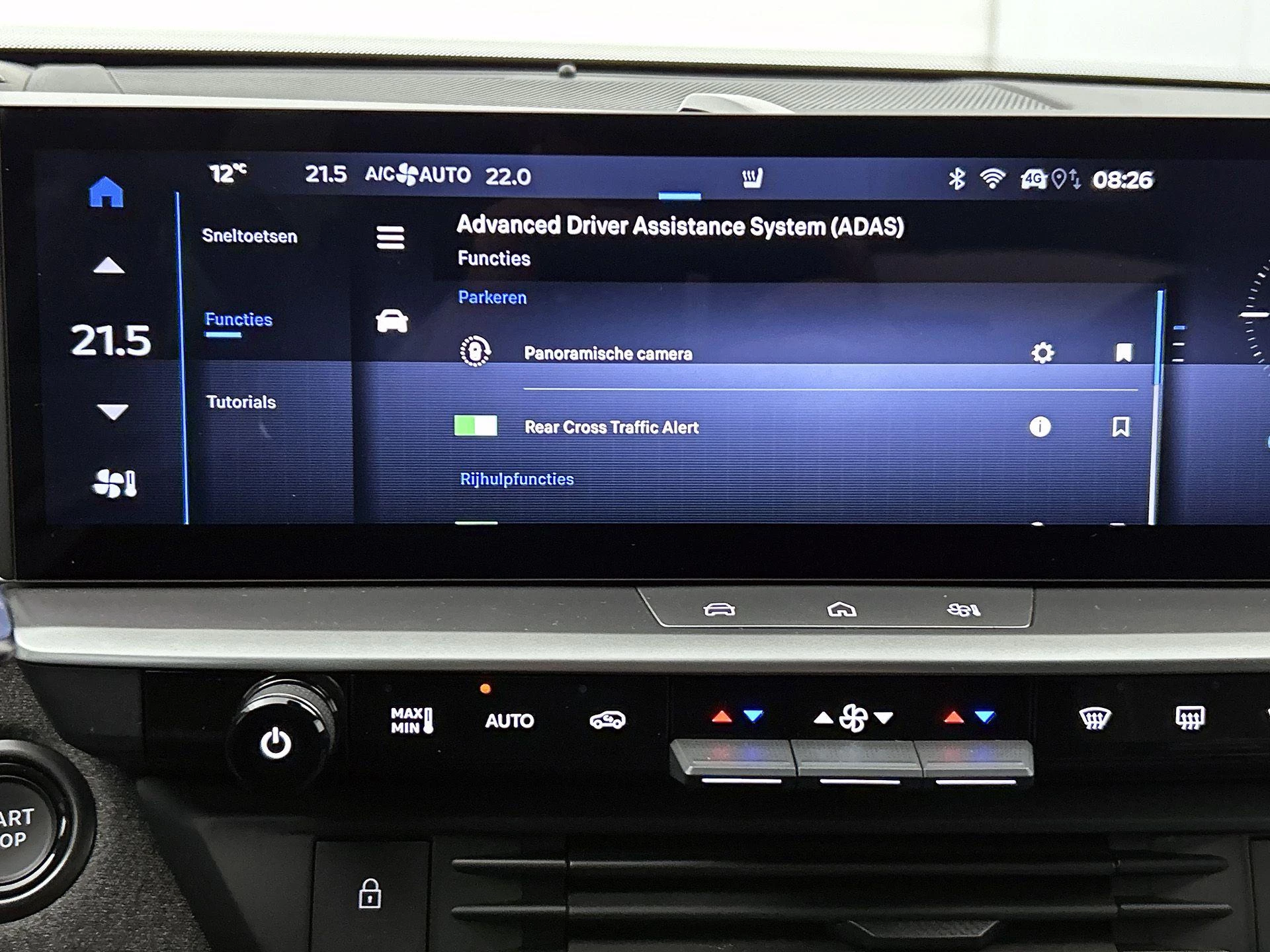 Opel-Grandland-image-9