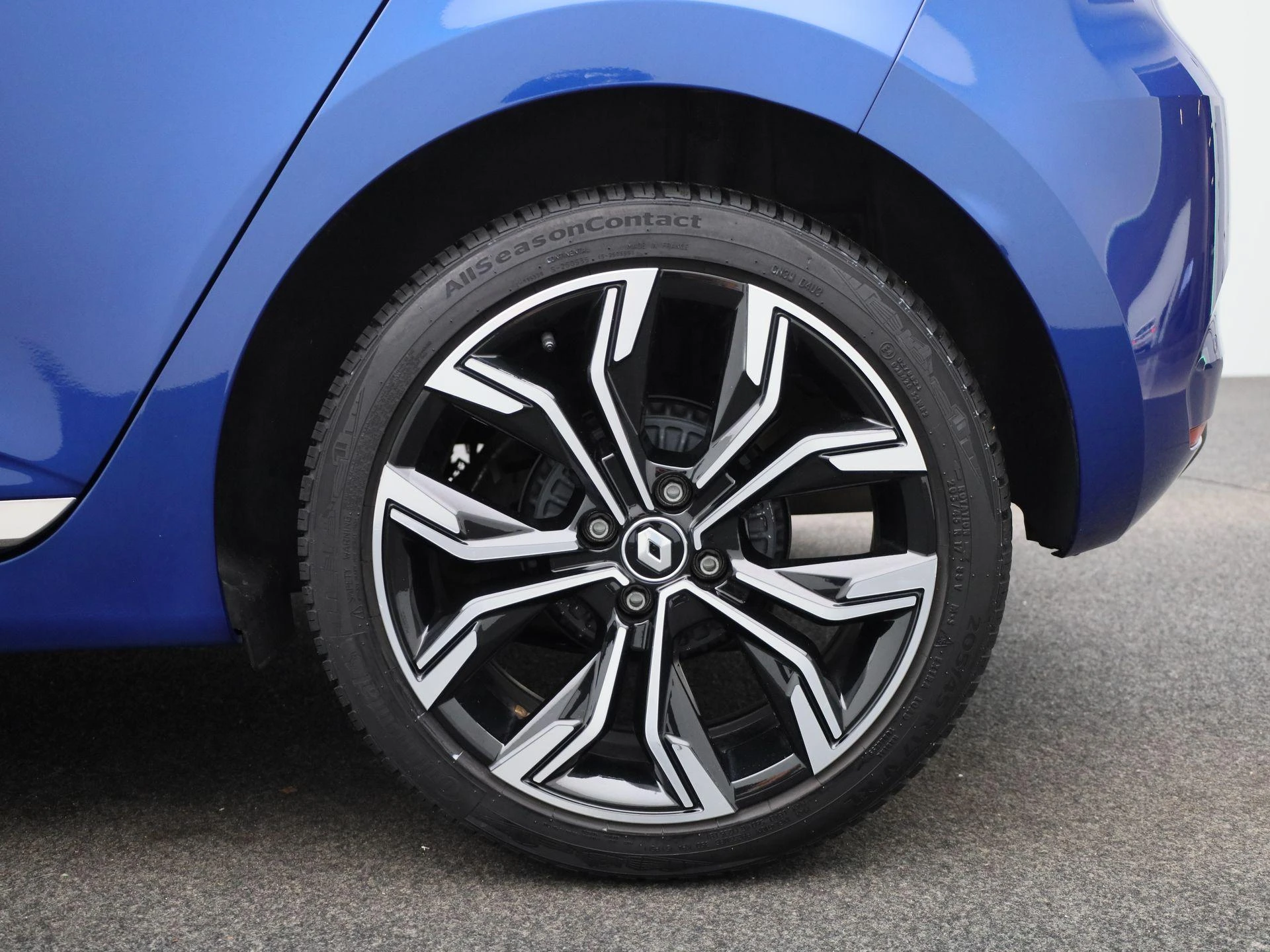 Renault-Clio-image-12