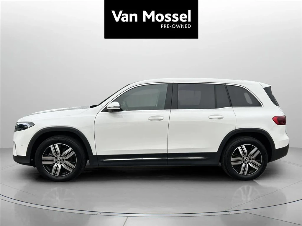 Mercedes-Benz-EQB-image-7