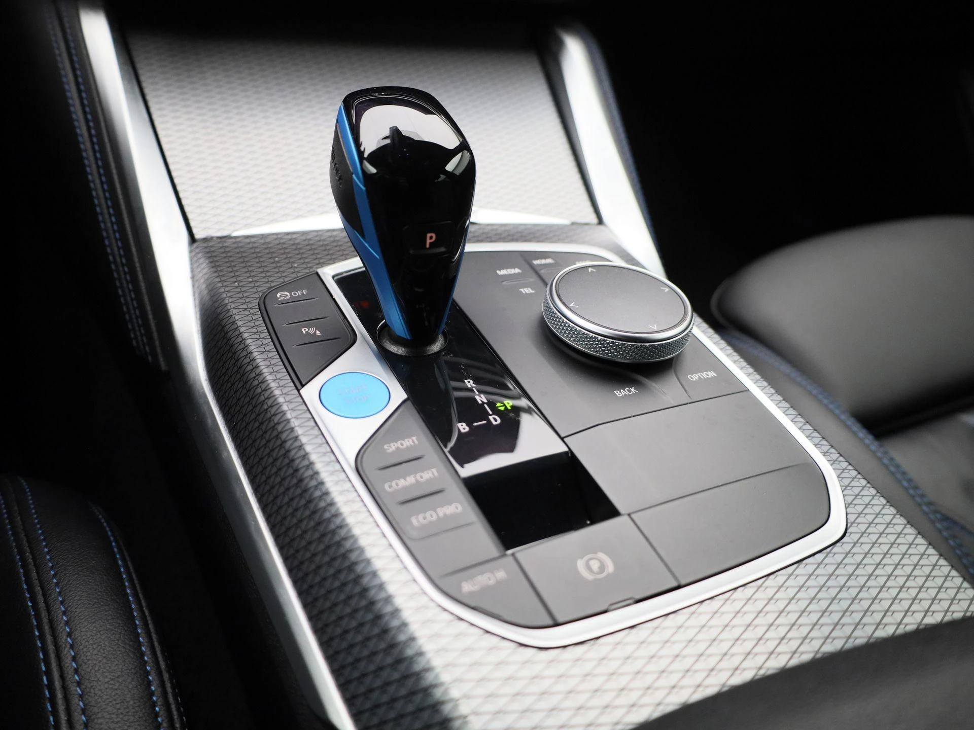 BMW-i4-image-20