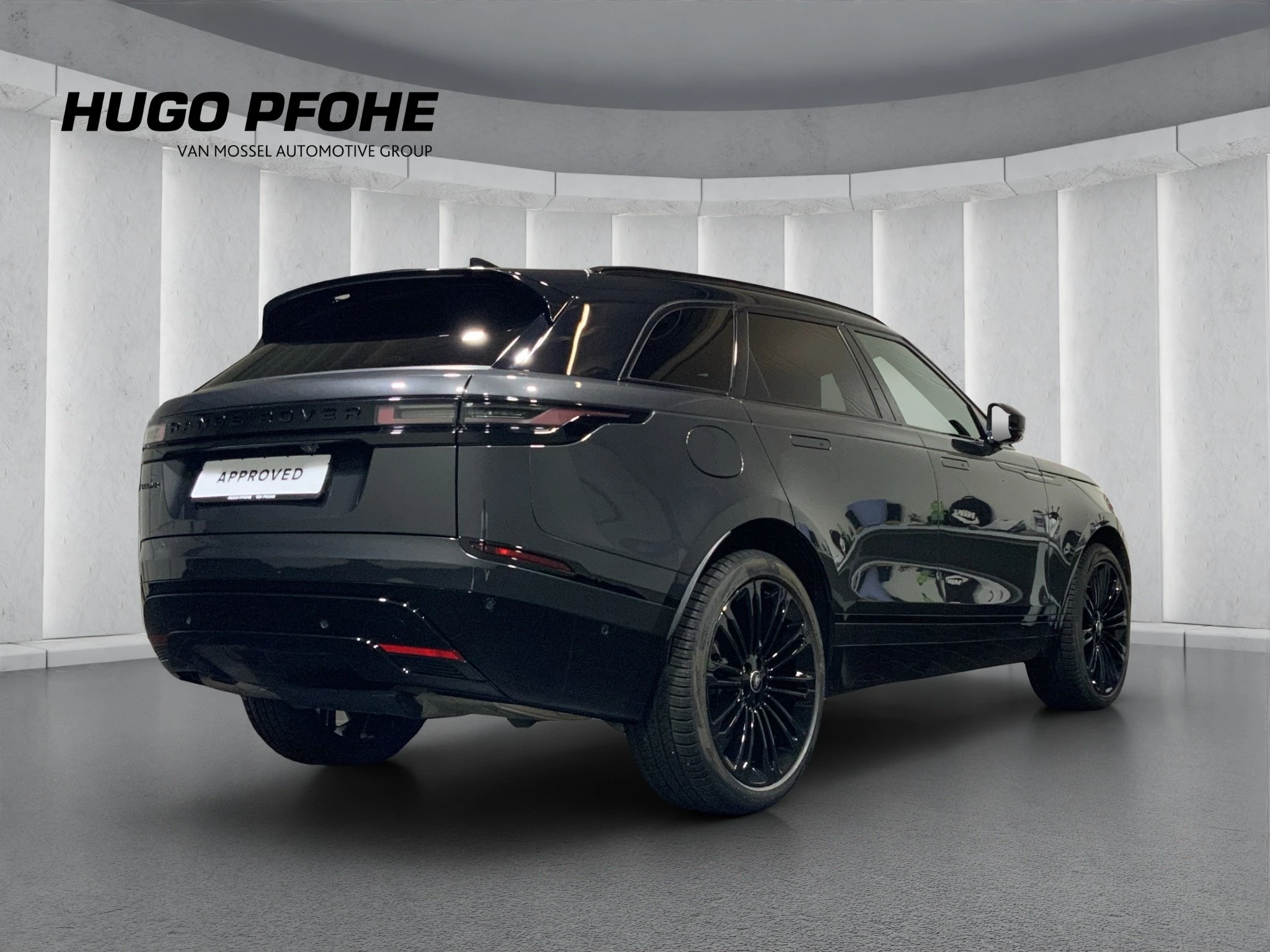 Land Rover-Range Rover Velar-image-1