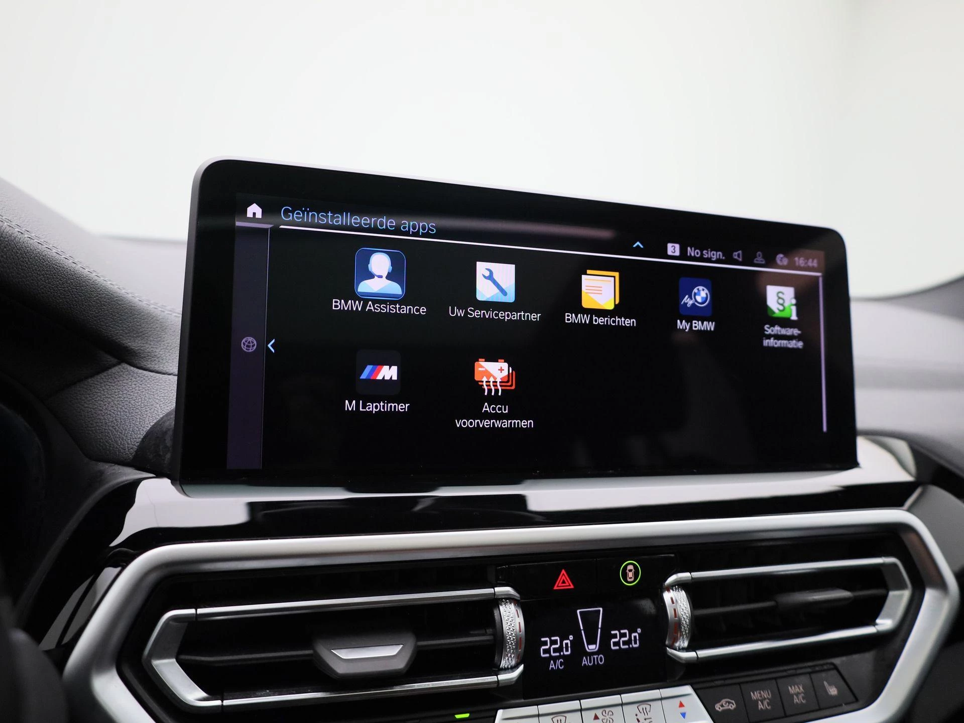 BMW-iX3-image-32