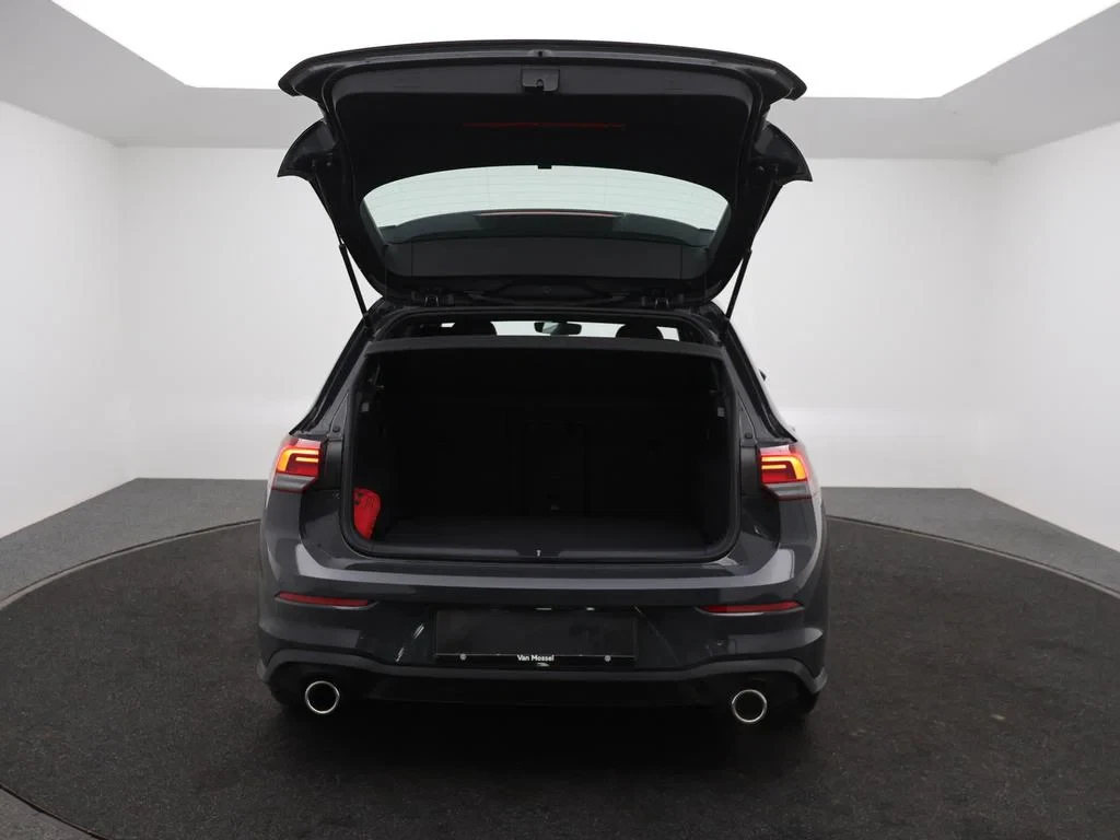 Volkswagen-Golf-image-20