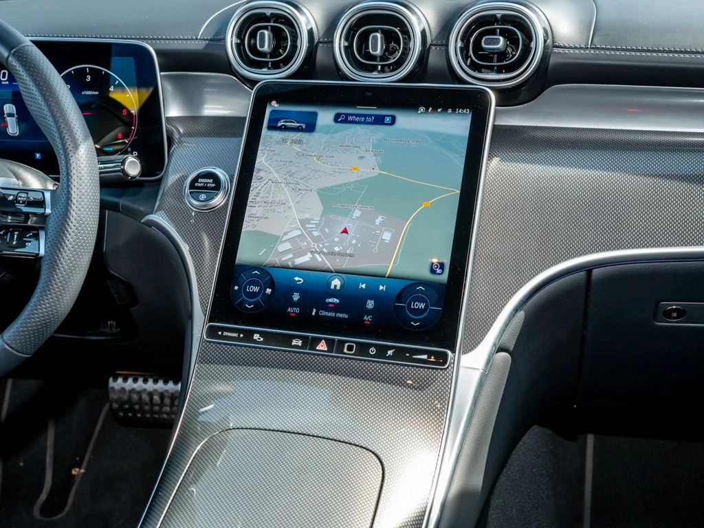 Mercedes-Benz-GLC 300 d-image-10