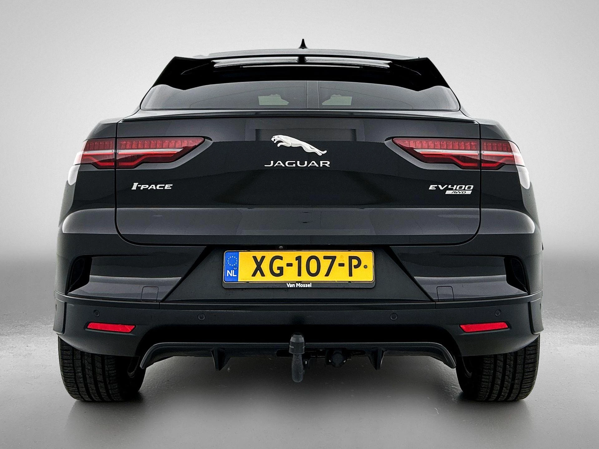 Jaguar-I-PACE-image-2