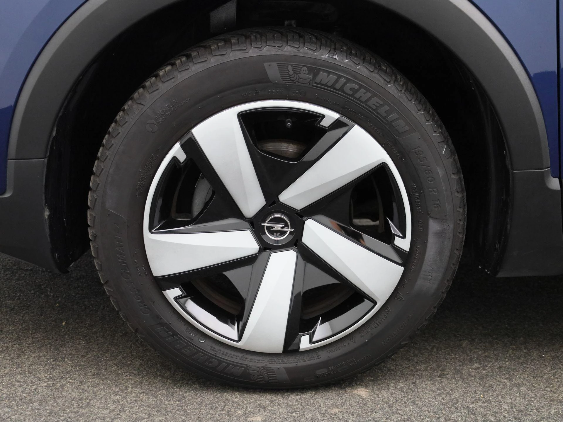 Opel-Crossland X-image-12