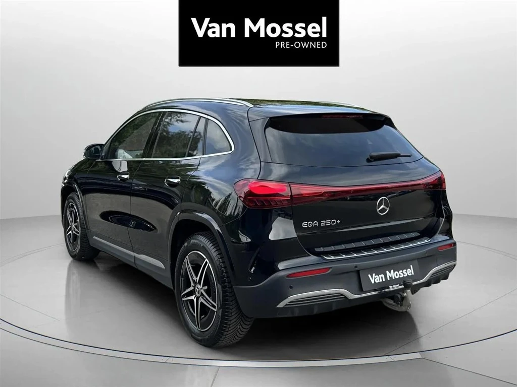 Mercedes-Benz-EQA-image-6