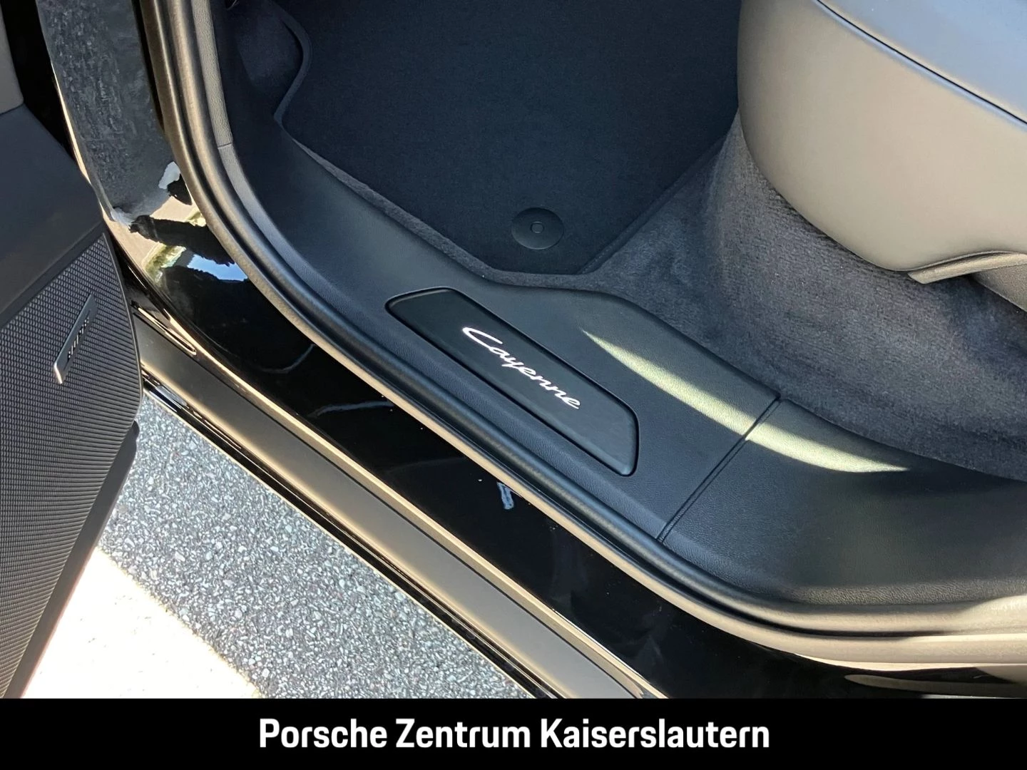 Porsche Cayenne GTS Coupe InnoDrive HA-Lenkung Head-Up gts