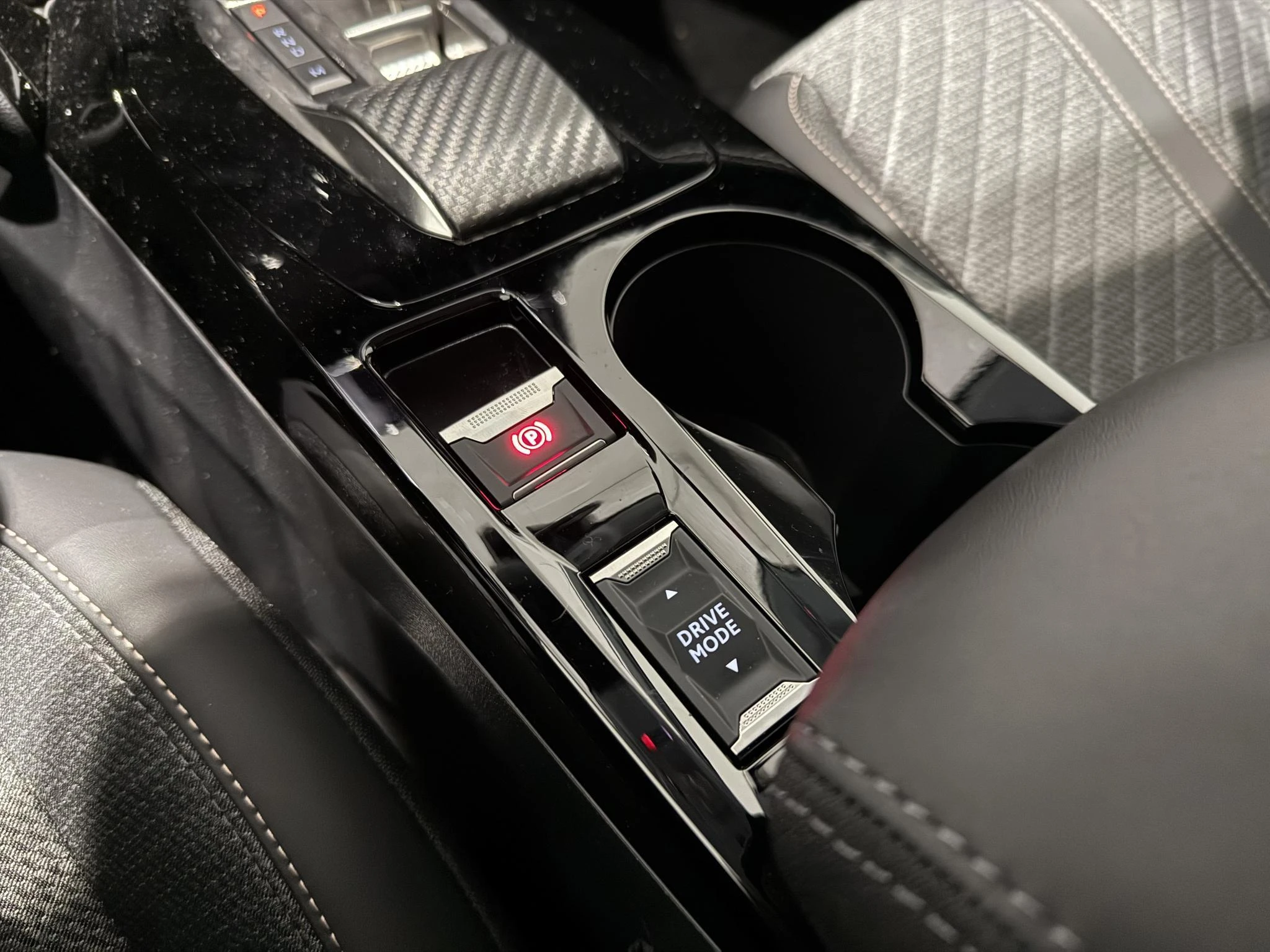 Peugeot-208-image-15