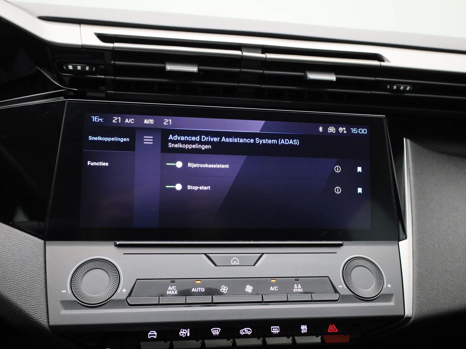 Peugeot-308-image-15