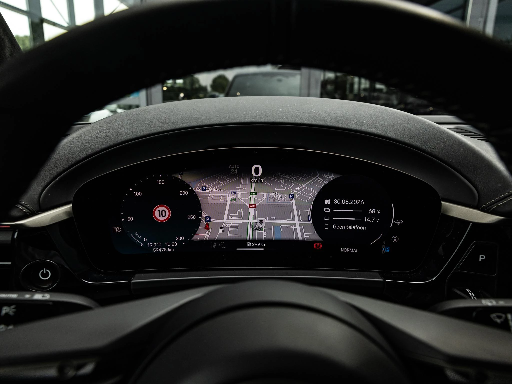 Porsche Macan Turbo 100 kWh