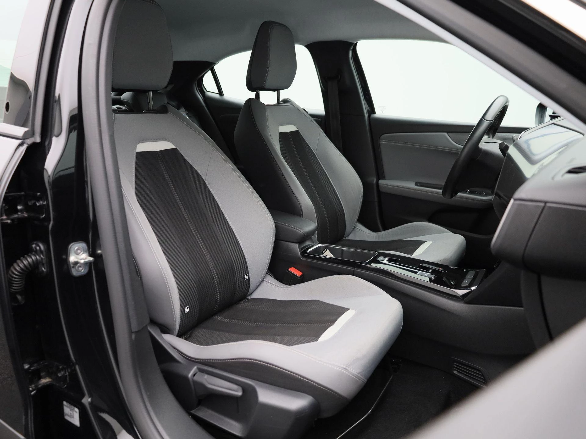 Opel-Mokka-e-image-38