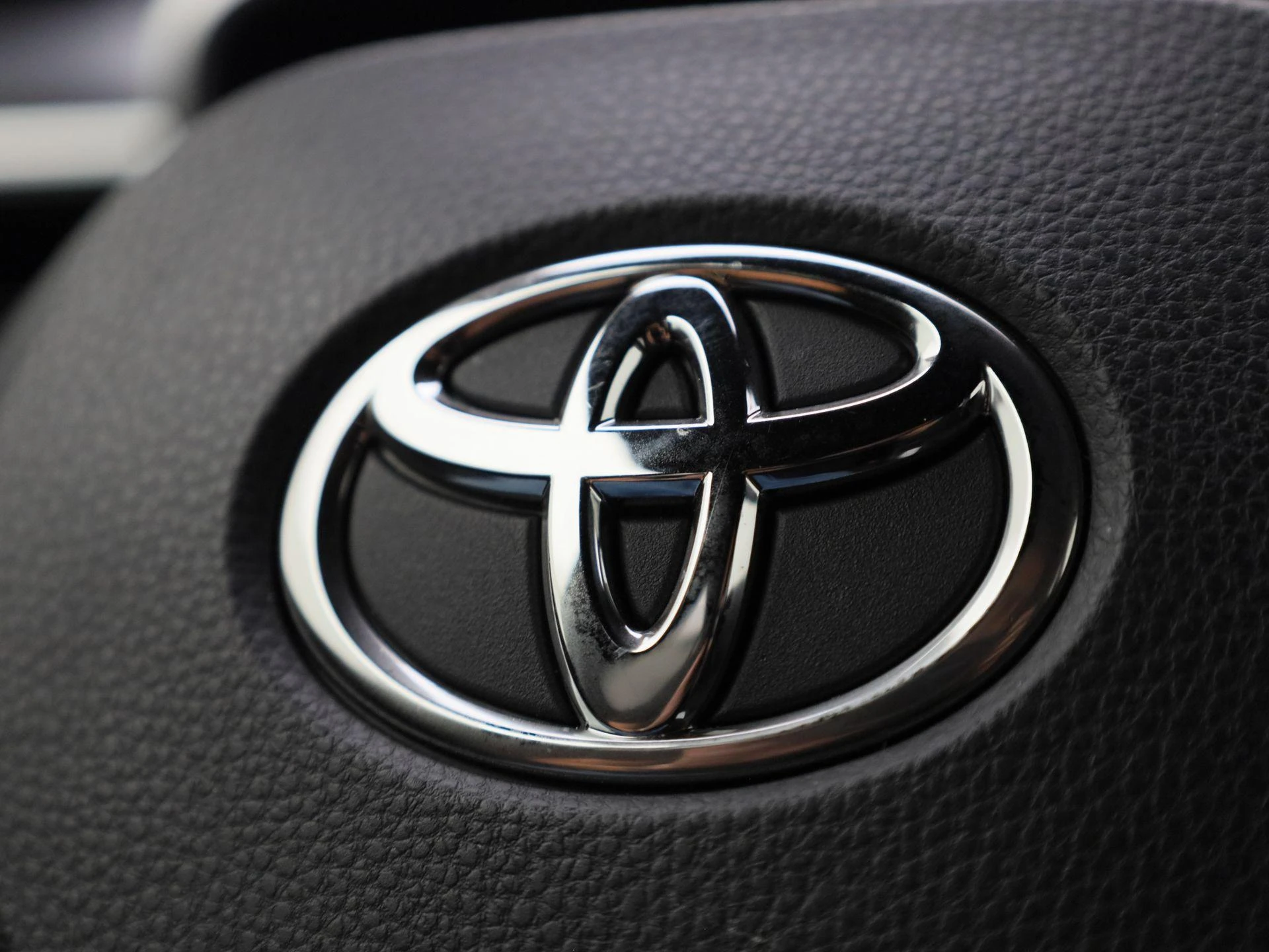 Toyota-Corolla Cross-image-26