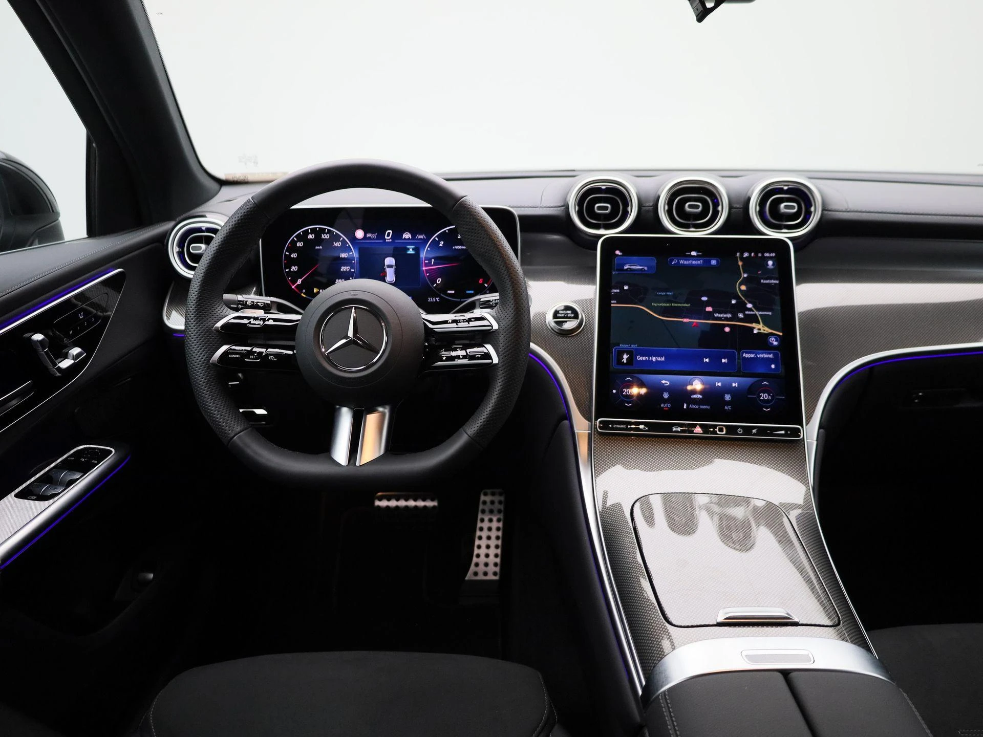 Mercedes-Benz-GLC-image-6