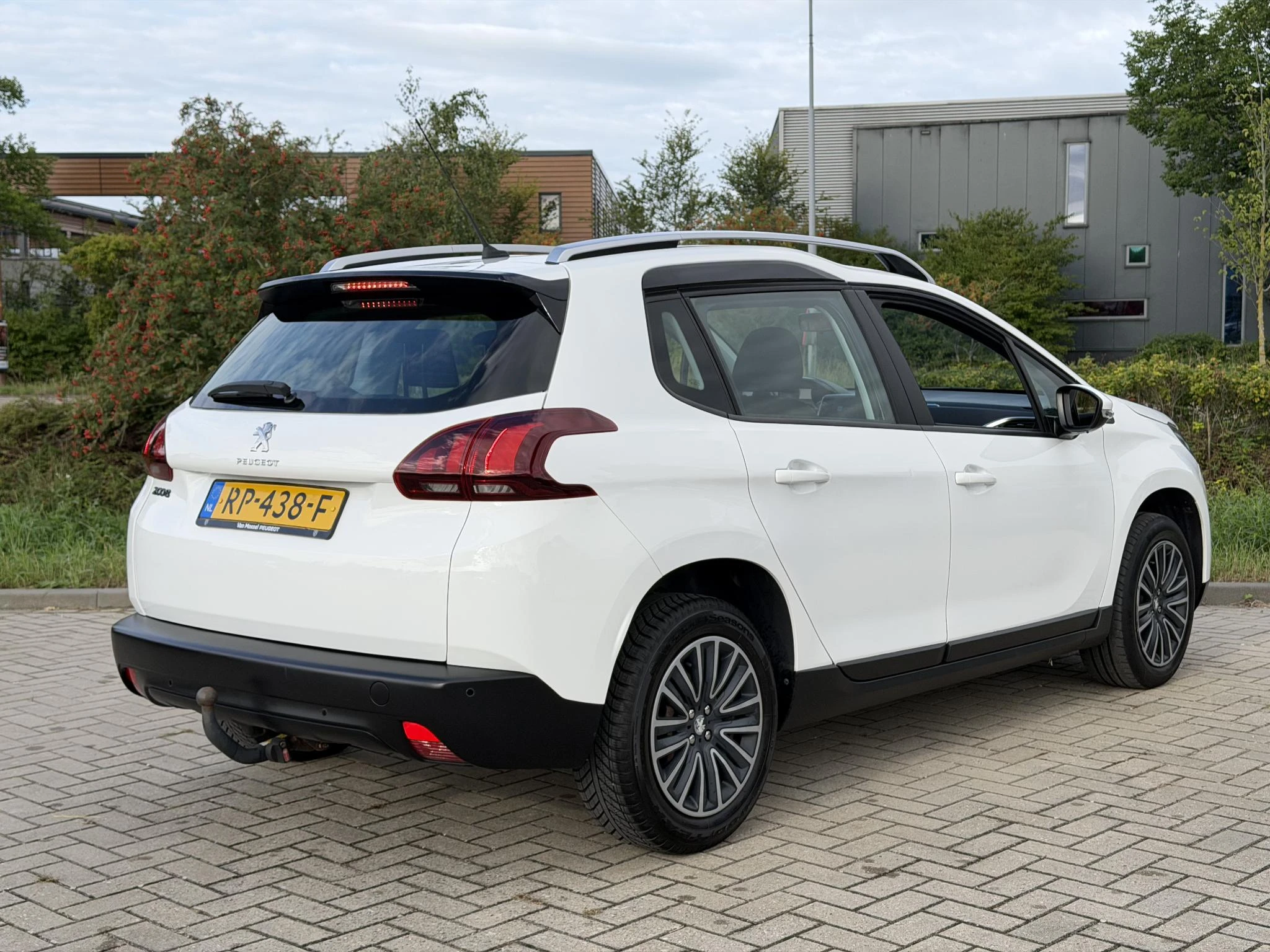 Peugeot-2008-image-5