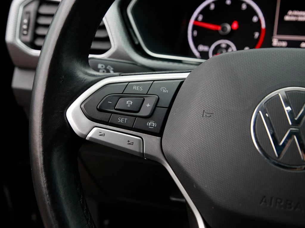 Volkswagen-T-Cross-image-15