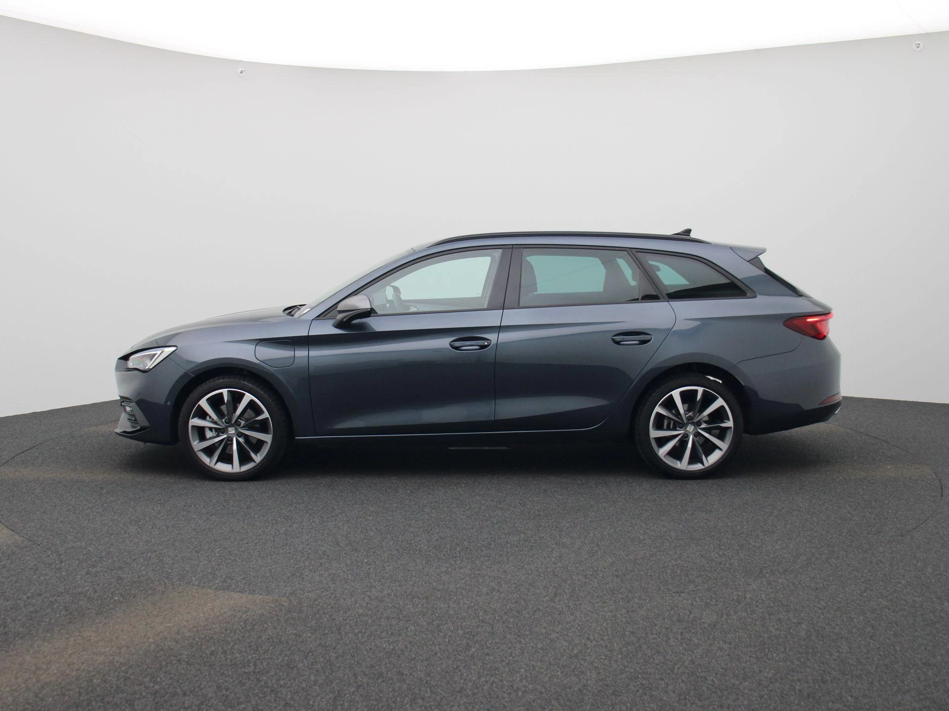 SEAT-Leon-image-3