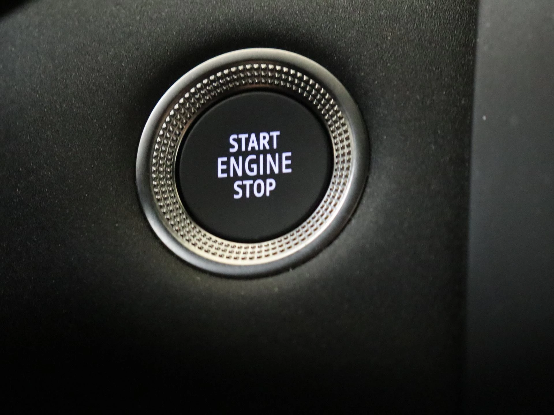 Renault-Captur-image-22