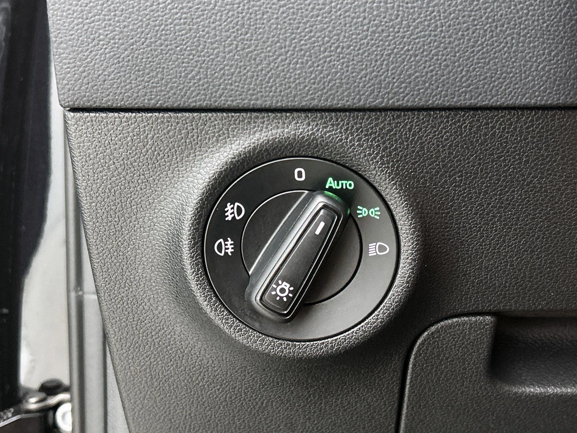 Škoda Karoq 1.5 TSI ACT Sportline Business