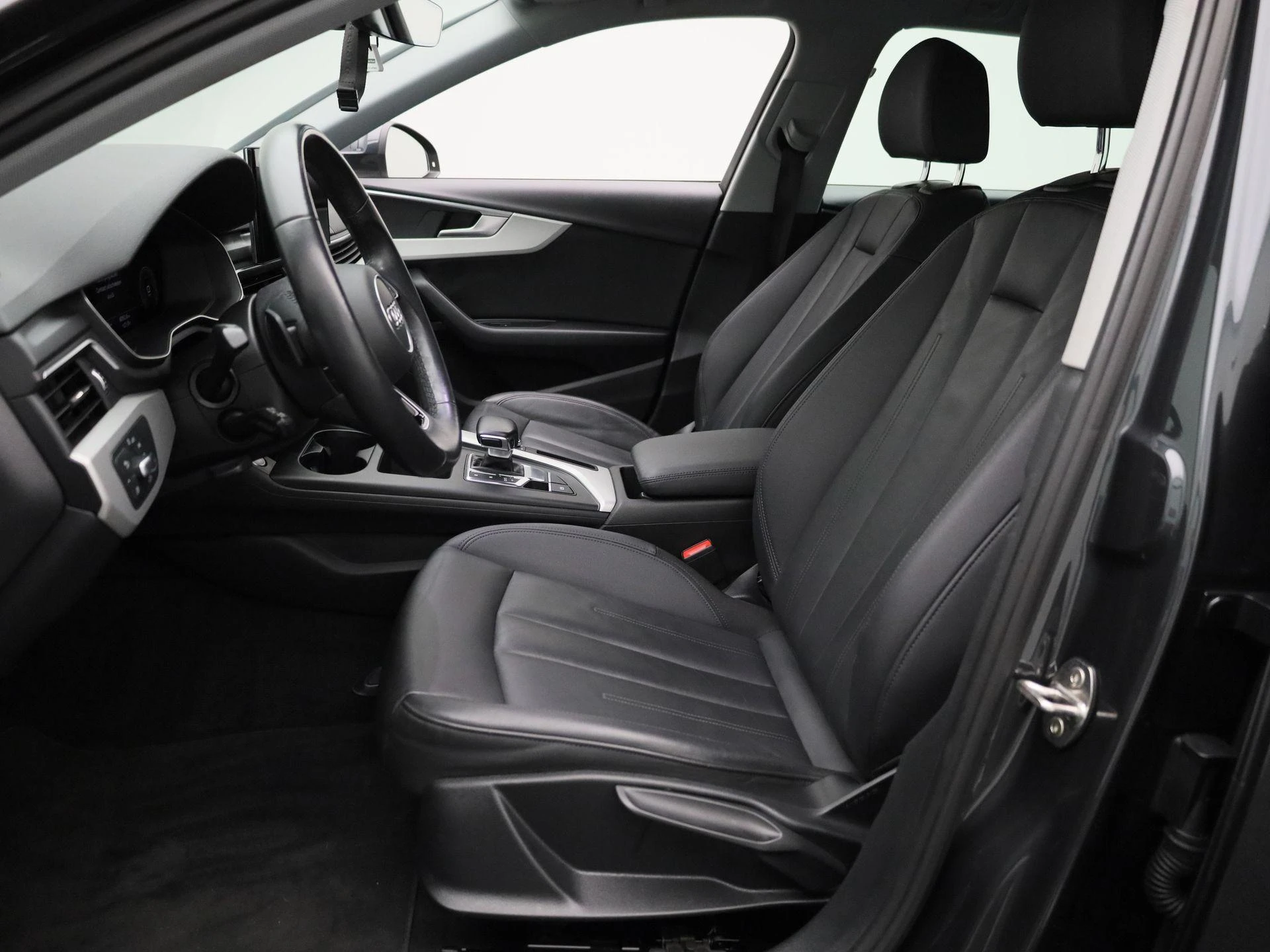 Audi-A4-image-10