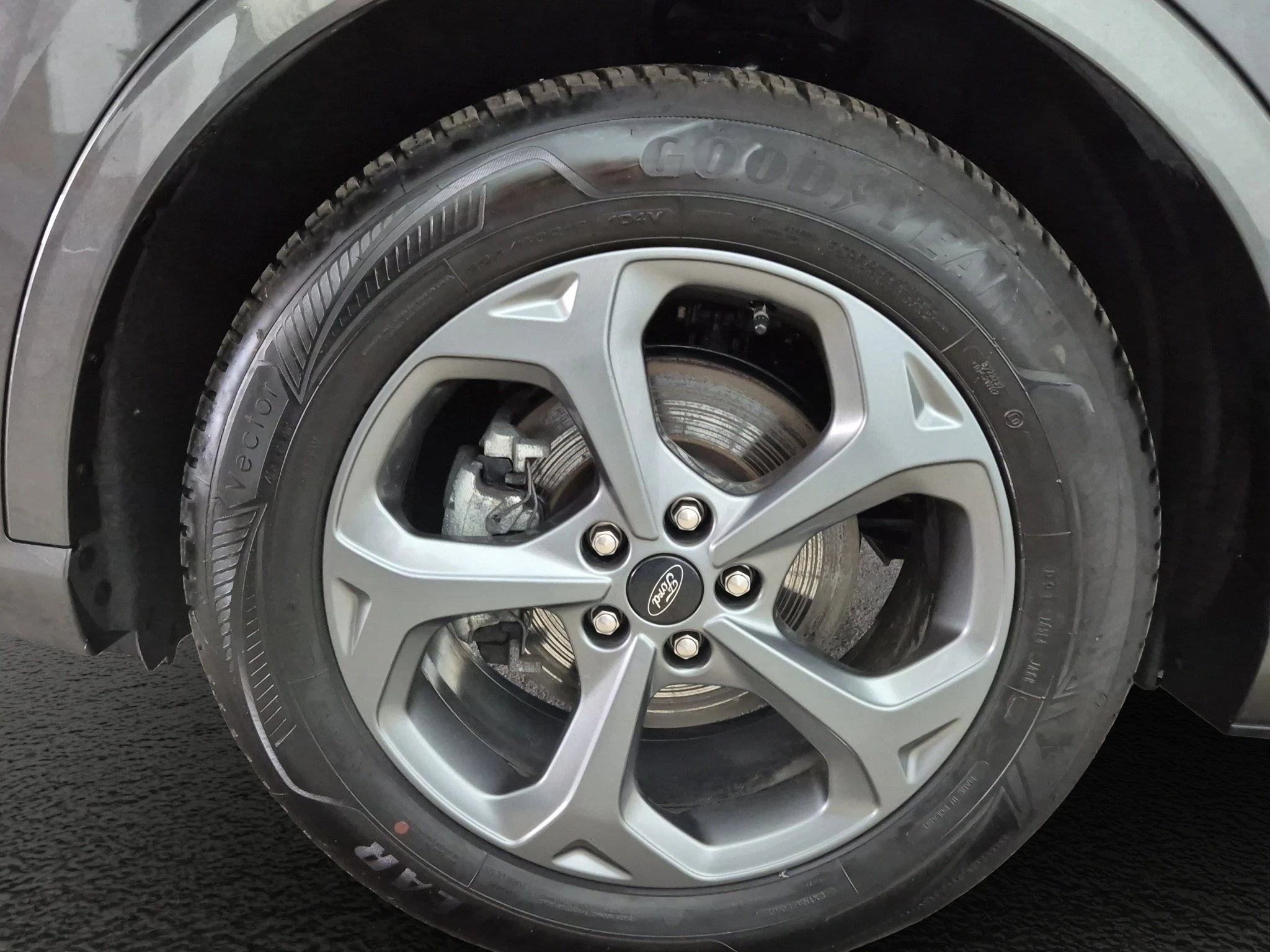 Ford-Kuga-image-8