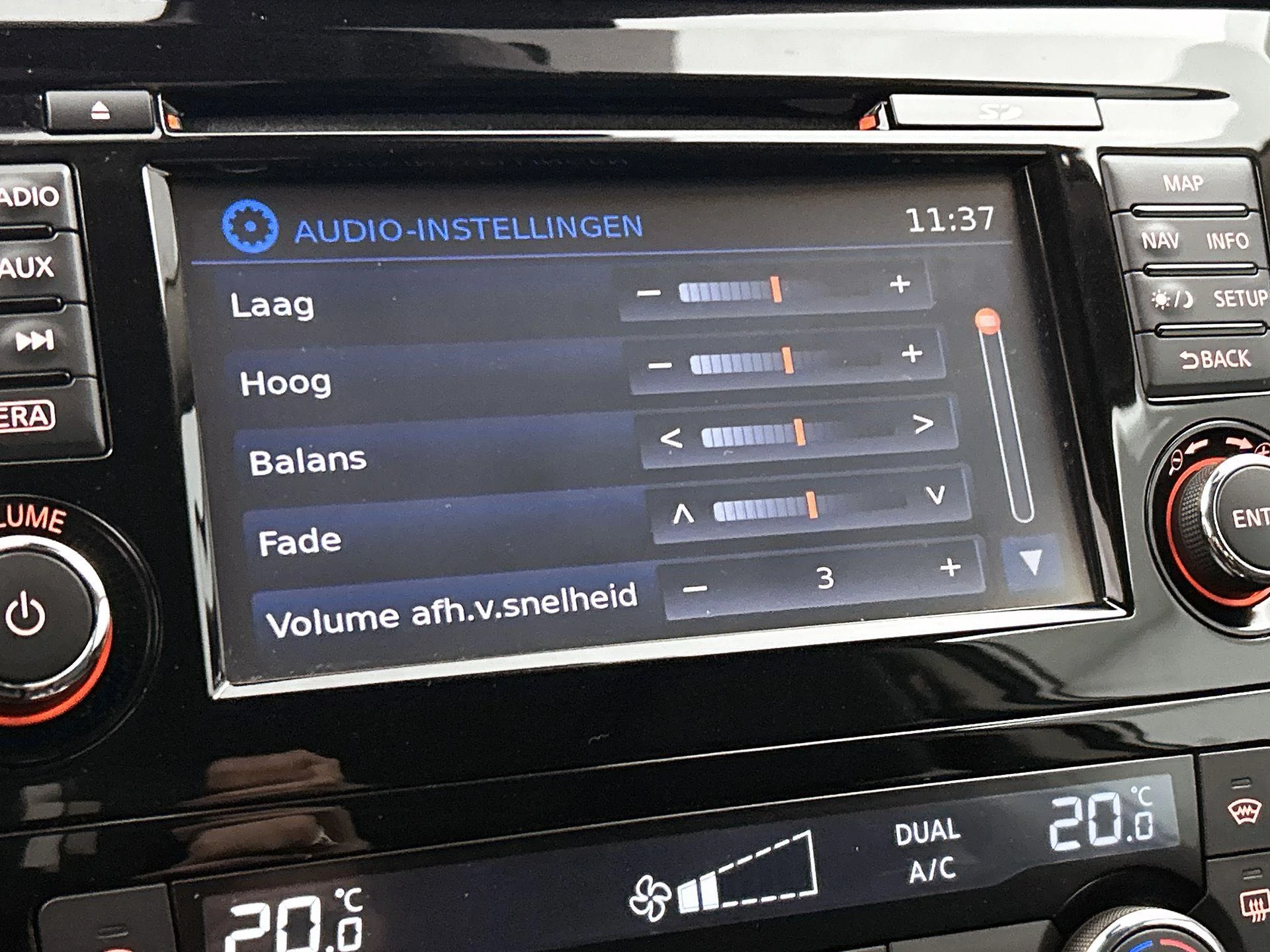 Nissan-QASHQAI-image-10