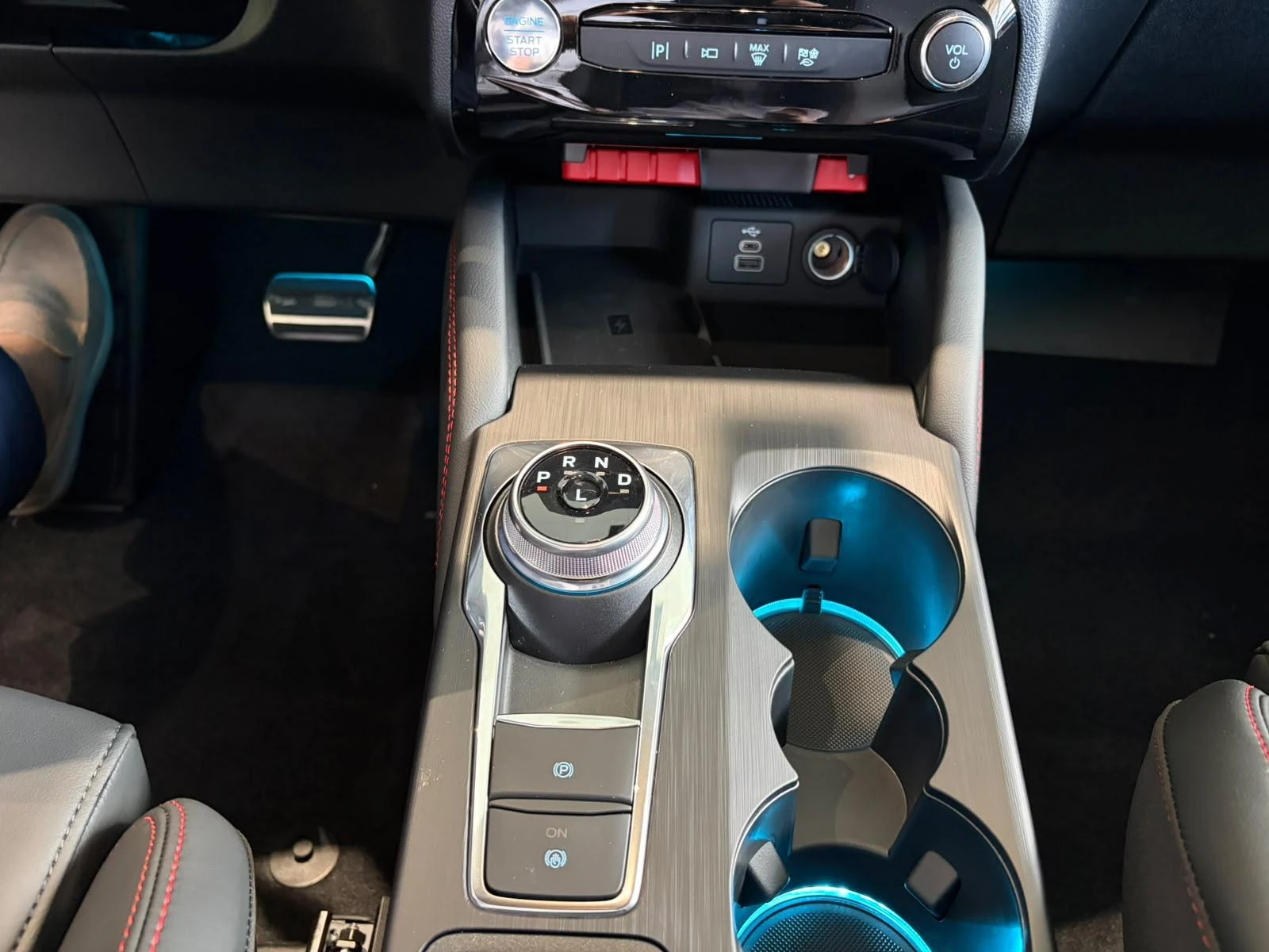 Ford Kuga 2.5 PHEV ST-Line X