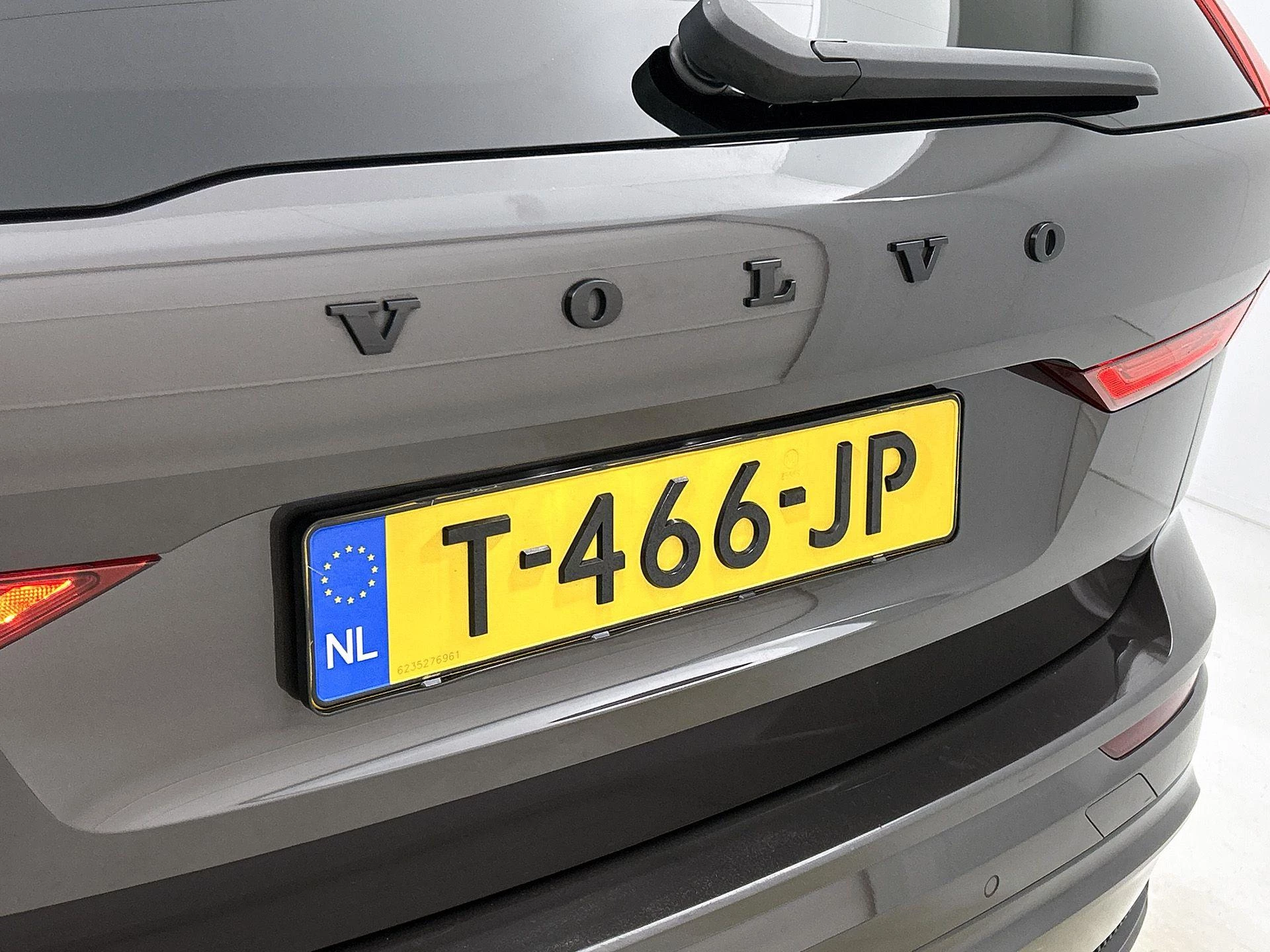 Volvo XC60 2.0 B4 R-Design