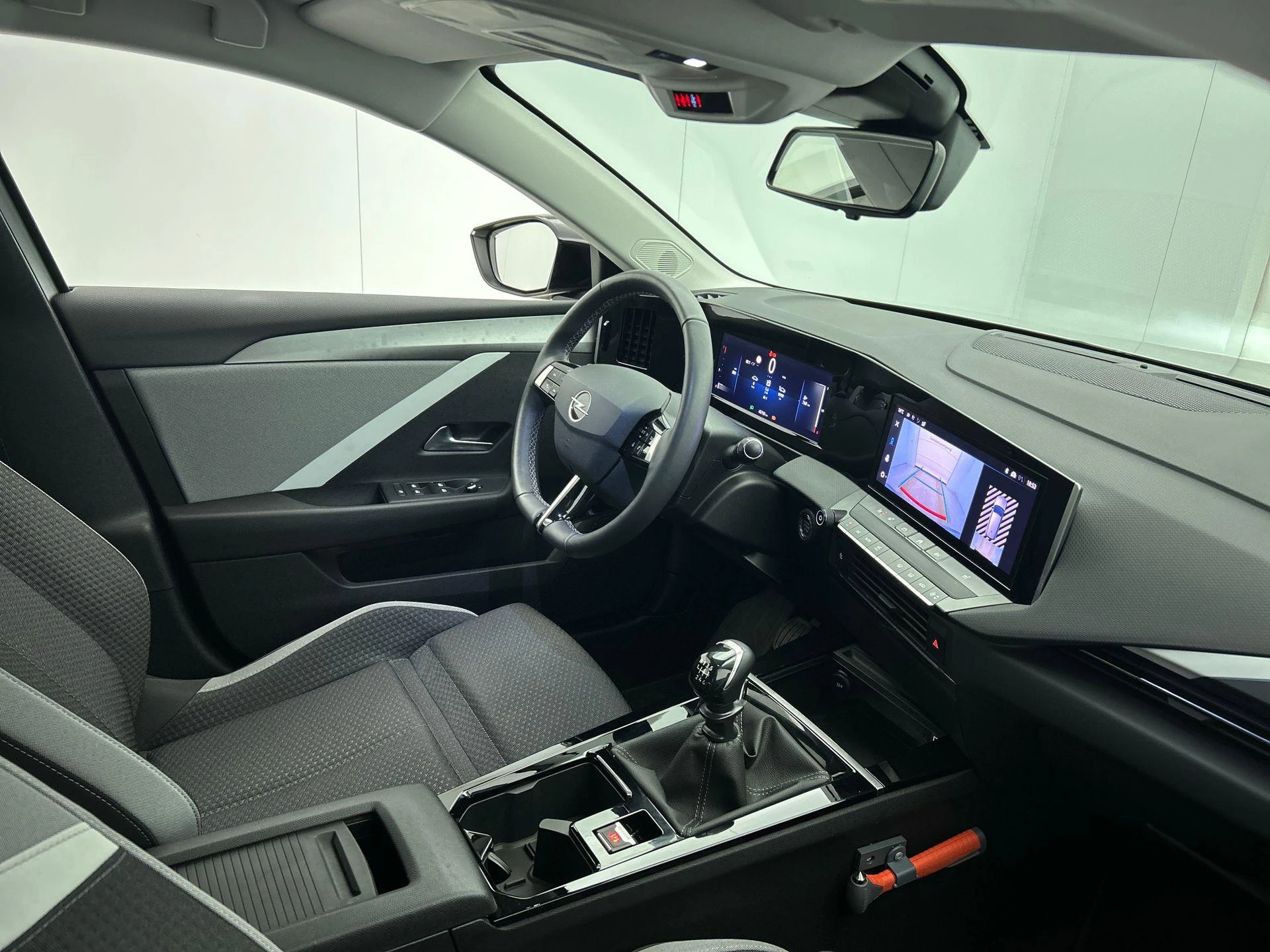 Opel-Astra-image-21