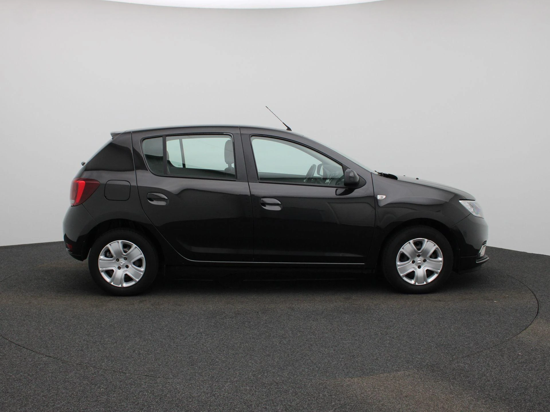 Dacia-Sandero-image-5