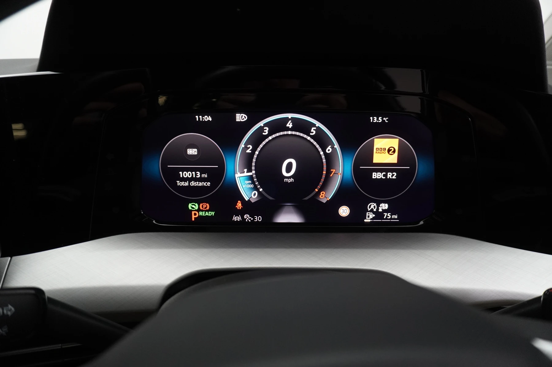 Volkswagen-Golf-image-7