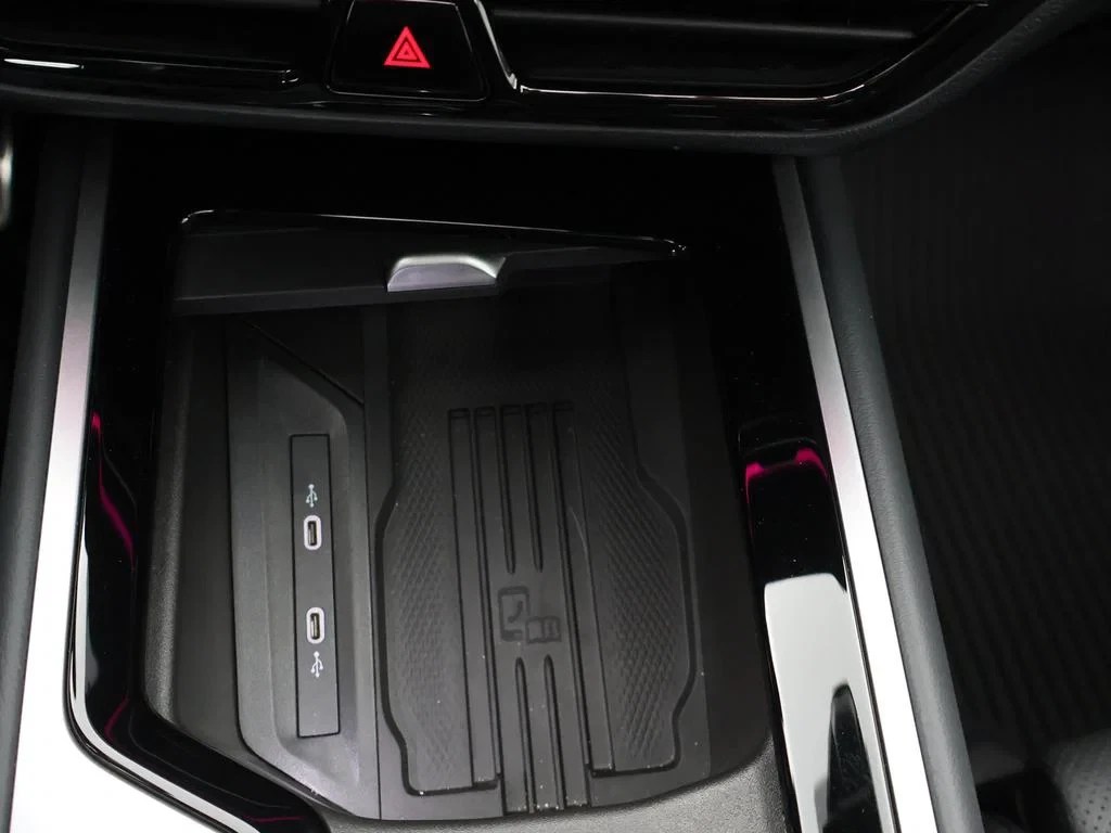 Volkswagen-Passat-image-25