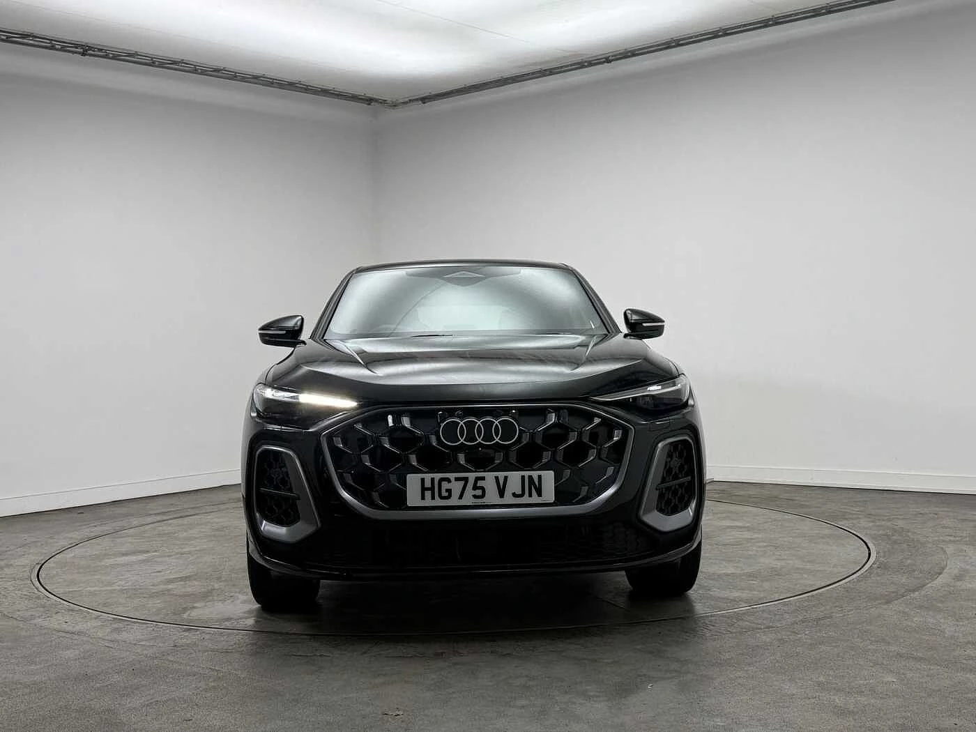 Audi-Q5-image-1
