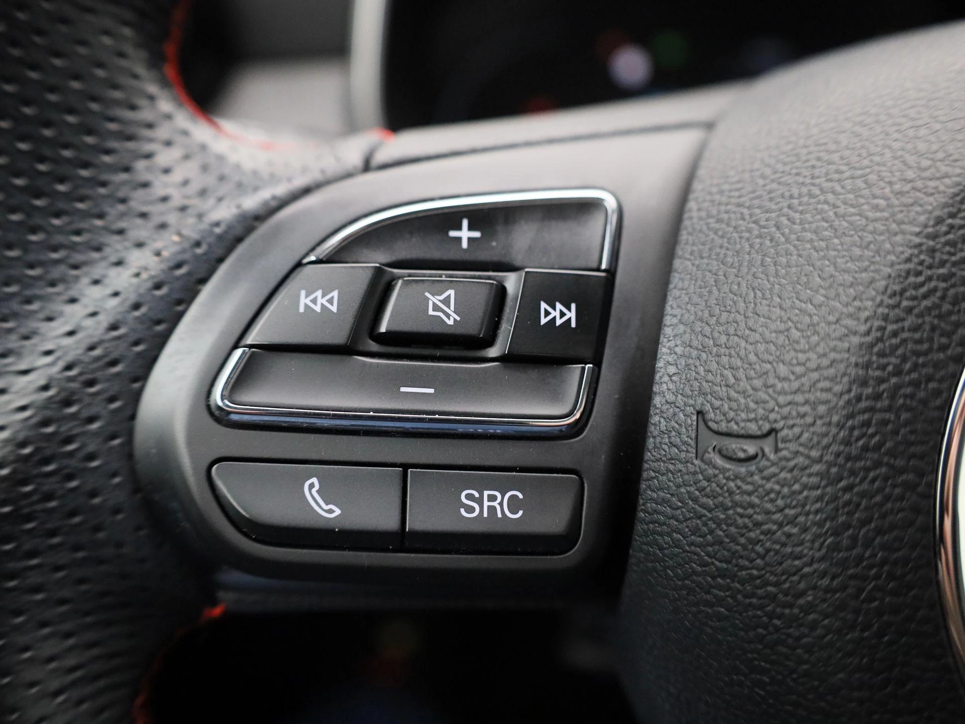 MG-ZS EV-image-17