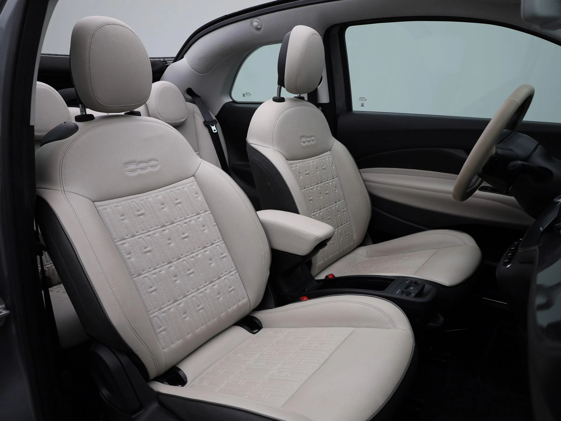Fiat-500e-image-36
