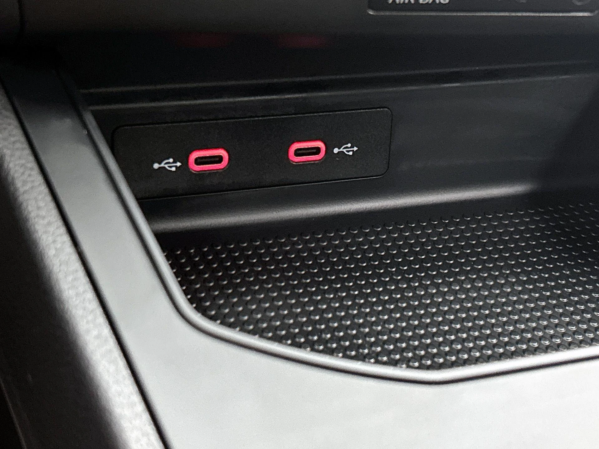 SEAT-Ibiza-image-22