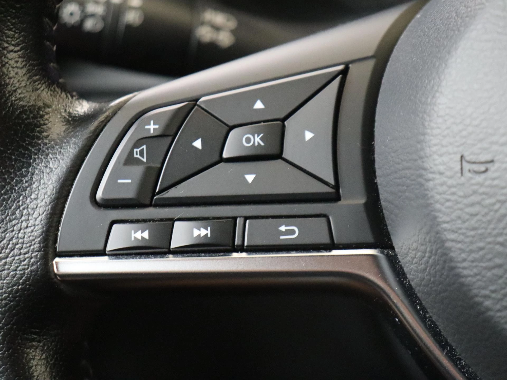 Nissan-Juke-image-16