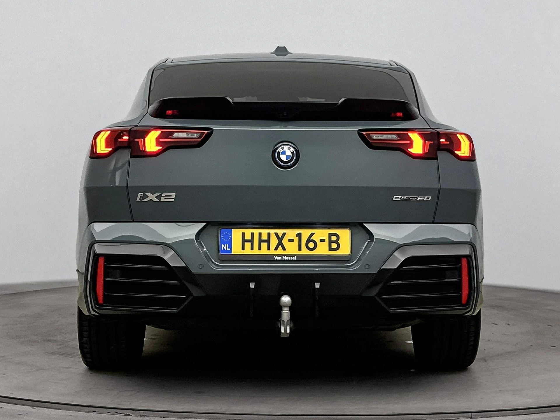BMW-iX2-image-2