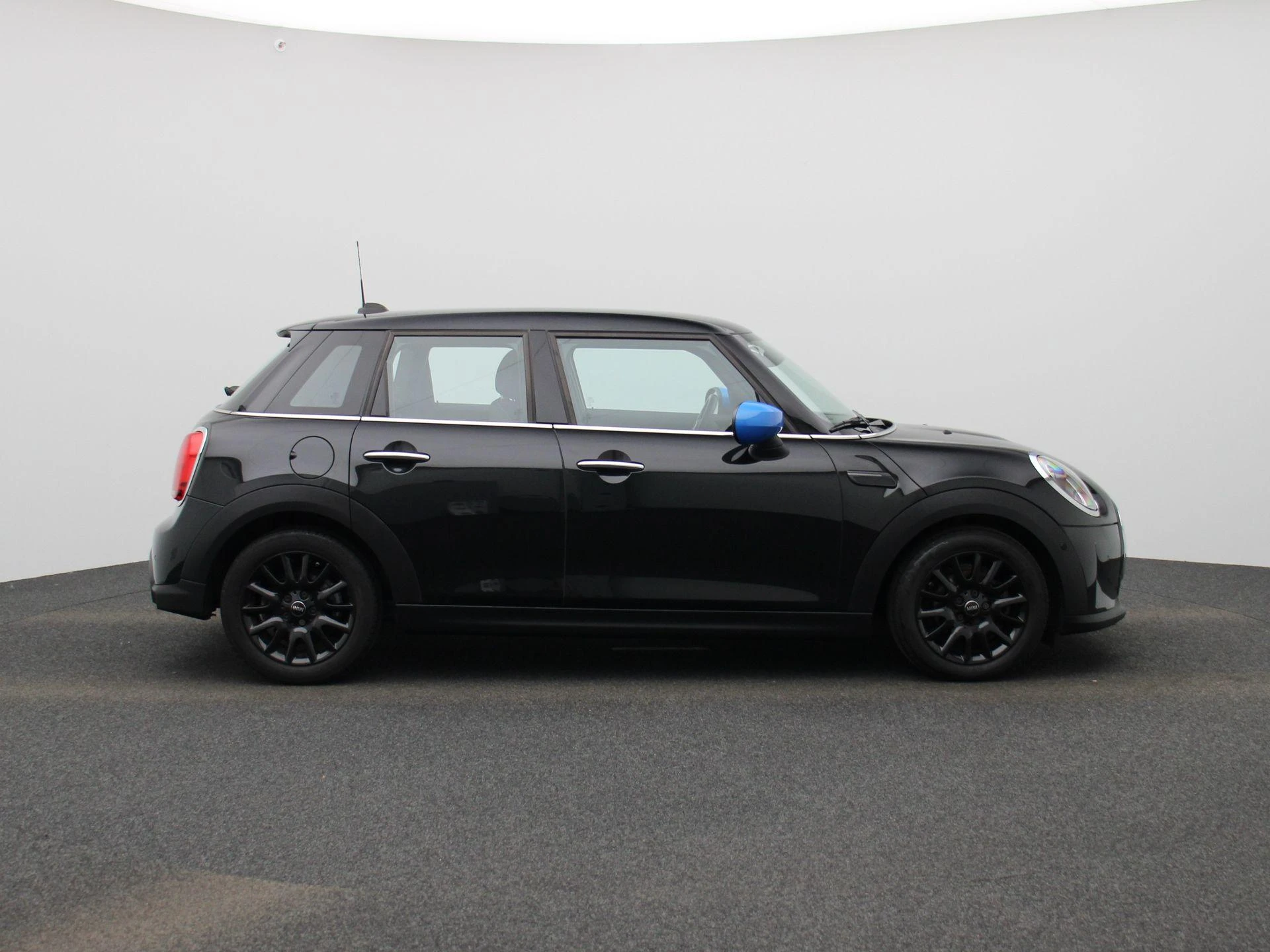 MINI-5 Portes-image-5