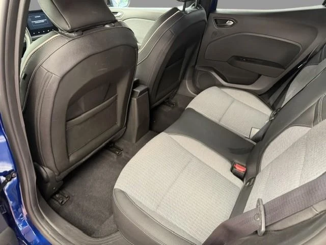 Renault-Clio-image-8