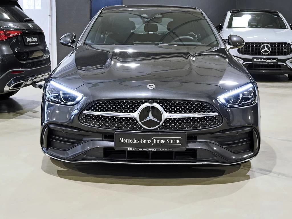 Mercedes-Benz-C-Klasse 300 d-image-3
